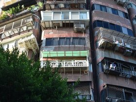 Lingxiao Apartment Building